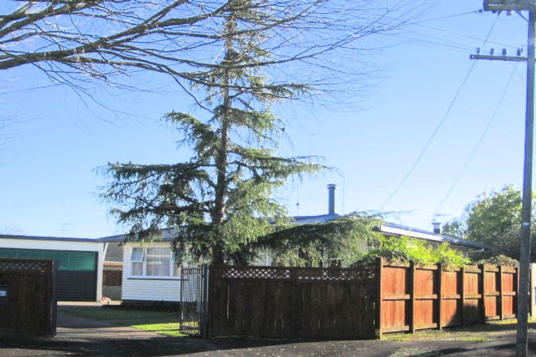 Photo of property in 23 Sundown Crescent, Melville, Hamilton, 3206