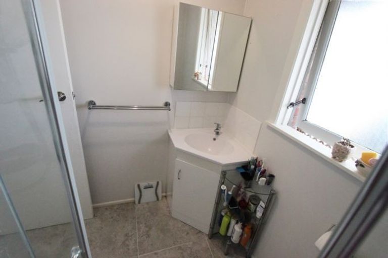 Photo of property in 65 Astley Avenue, New Lynn, Auckland, 0600