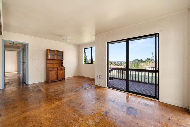 Photo of property in 14 Rehia Road, Massey, Auckland, 0614