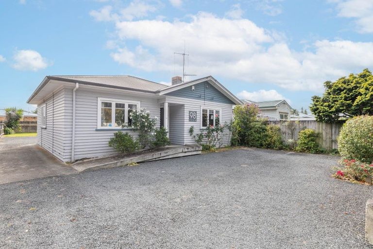 Photo of property in 98 Rifle Range Road, Dinsdale, Hamilton, 3204