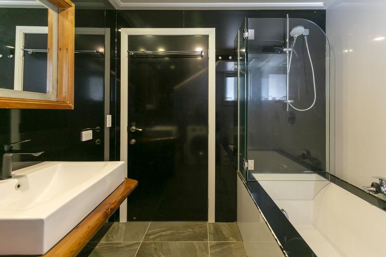 Photo of property in 124a Elizabeth Street, Tauhara, Taupo, 3330