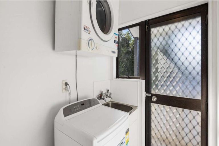 Photo of property in 2/56 Heron Avenue East, Matua, Tauranga, 3110