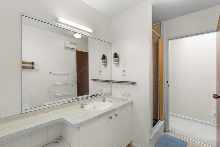 Photo of property in 1/5 Cottesmore Close, Burnside, Christchurch, 8053