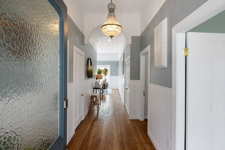 Photo of property in 114 Victoria Street, Cambridge, 3434