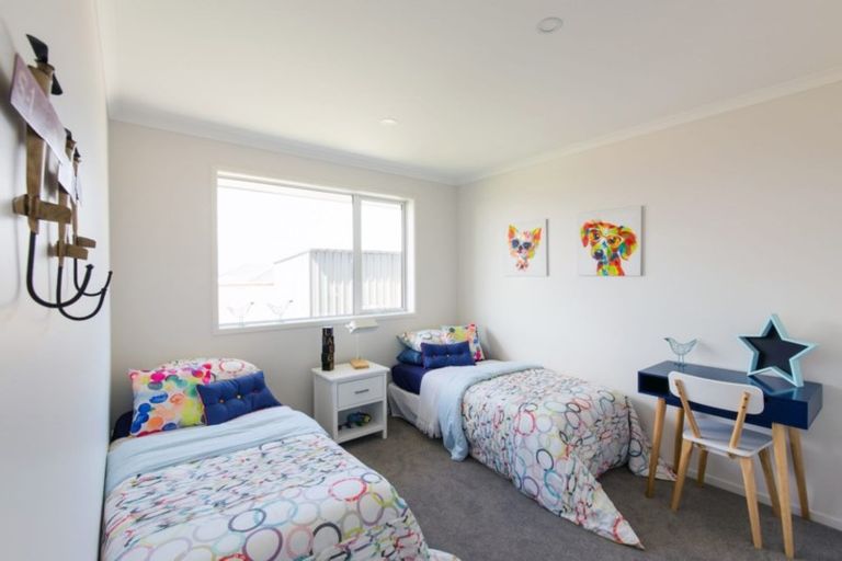 Photo of property in 9 Papaview Road, Papakura, 2110