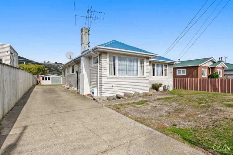 Photo of property in 63 Miro Street, Trentham, Upper Hutt, 5018