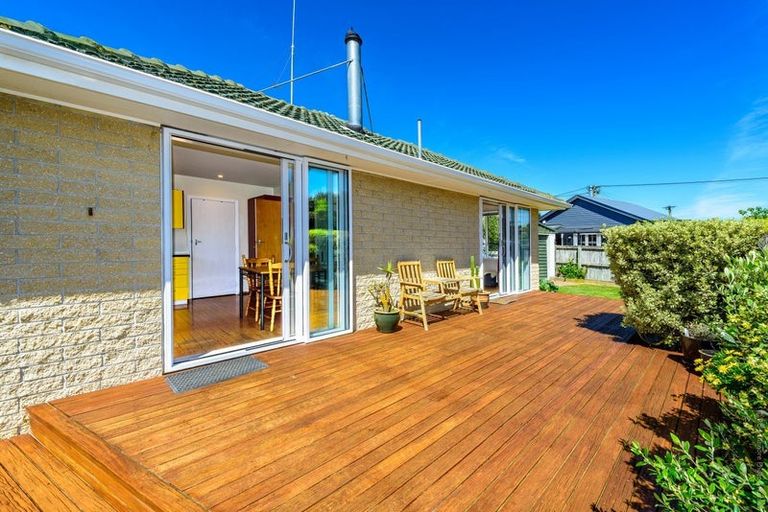 Photo of property in 28 Sandra Street, South New Brighton, Christchurch, 8062