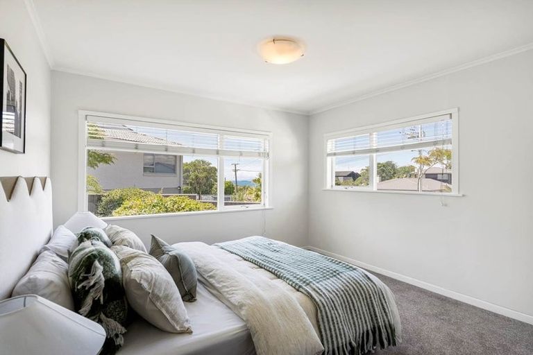 Photo of property in 1/318 Beach Road, Campbells Bay, Auckland, 0630