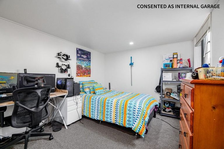 Photo of property in St Claire Village, 147/172 Mcleod Road, Te Atatu South, Auckland, 0610