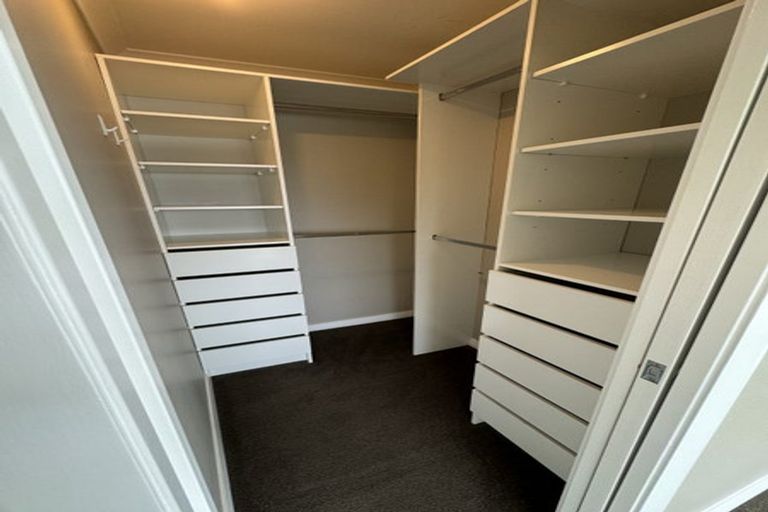 Photo of property in 2/17 Commodore Parry Road, Castor Bay, Auckland, 0620