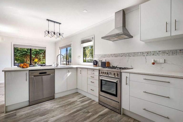 Photo of property in 11 Landscape Drive, Ngongotaha, Rotorua, 3010