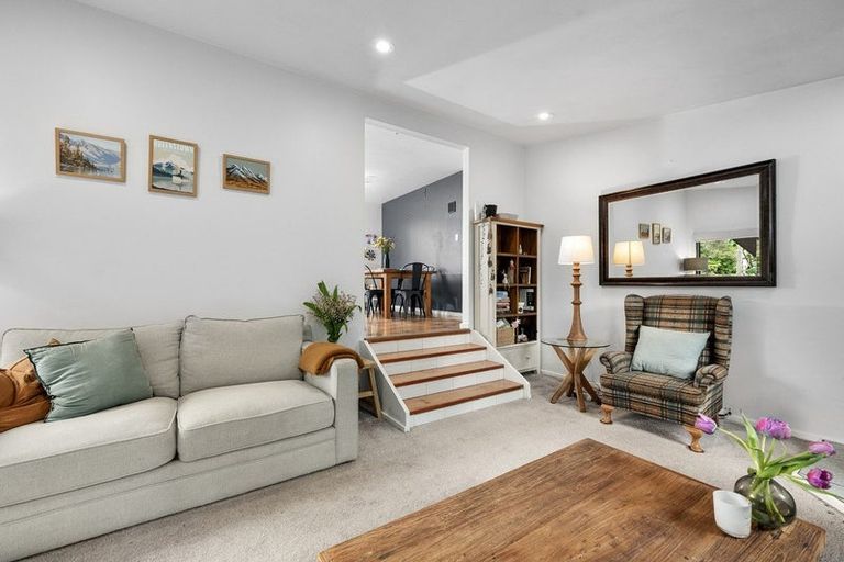 Photo of property in 2/53 Topliss Drive, Northcross, Auckland, 0632