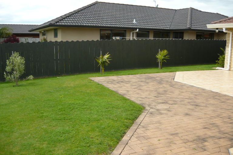 Photo of property in 175 Kilkenny Drive, East Tamaki Heights, Auckland, 2016