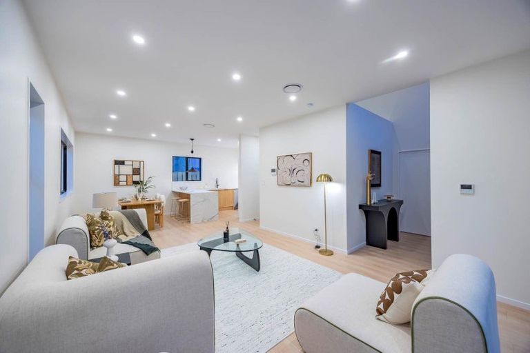 Photo of property in 30c Beulah Avenue, Rothesay Bay, Auckland, 0630