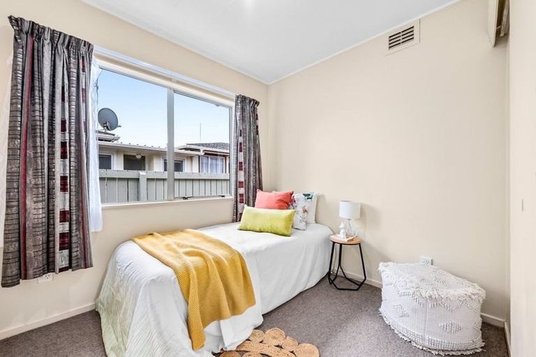 Photo of property in 2 Guiness Street, Avalon, Lower Hutt, 5011