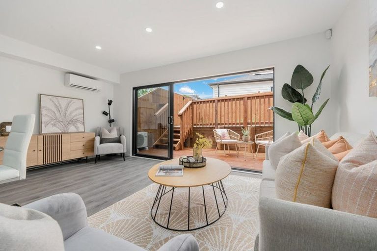 Photo of property in 20d Sabot Place, Massey, Auckland, 0614