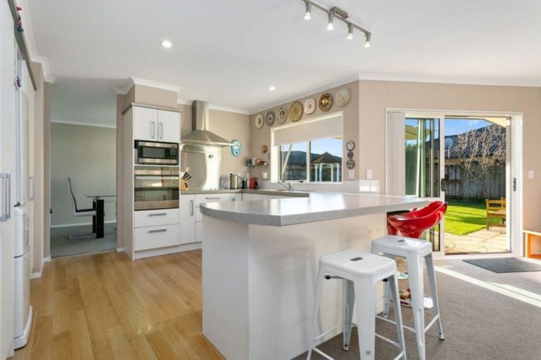 Photo of property in 16 Honiss Place, Cambridge, 3434