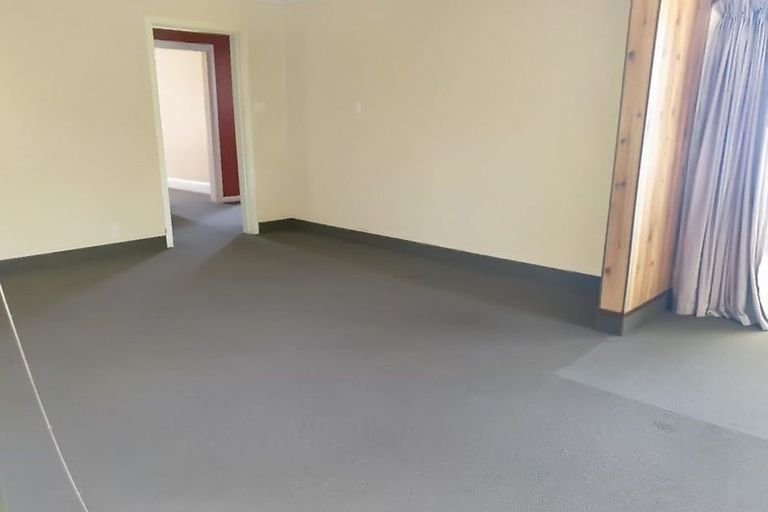 Photo of property in 37 Manuka Street, Castlecliff, Whanganui, 4501