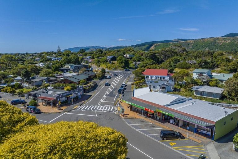 Photo of property in 23 Poplar Avenue, Raumati South, Paraparaumu, 5032