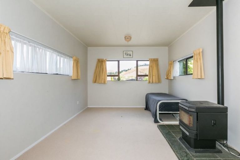 Photo of property in 2 Ewan Place, Taradale, Napier, 4112