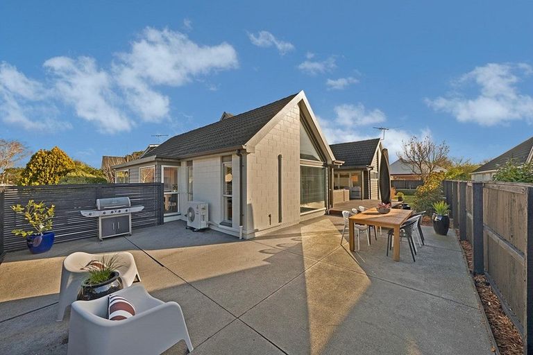 Photo of property in 29 Colina Street, Avonhead, Christchurch, 8042