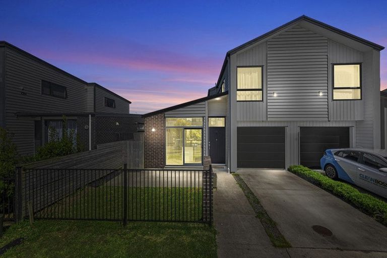 Photo of property in 15 Hoiho Road, Pukekohe, 2120