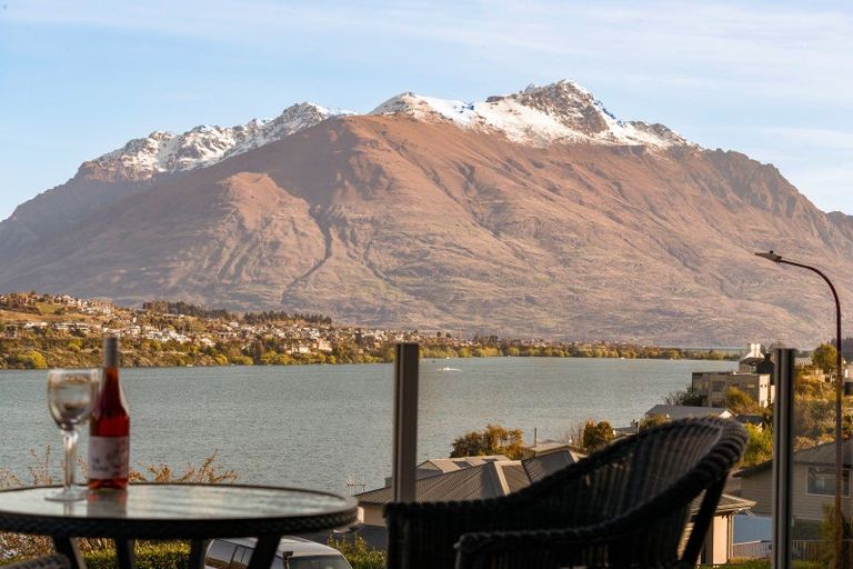 Photo of property in 4b De La Mare Place, Frankton, Queenstown, 9300