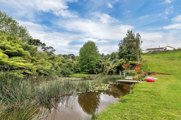 Photo of property in 75 Pipitiwai Drive, Helensville, Kaukapakapa, 0871