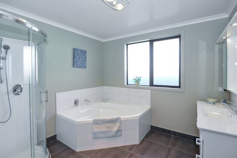 Photo of property in 547 Ikanui Road, Frimley, Hastings, 4120