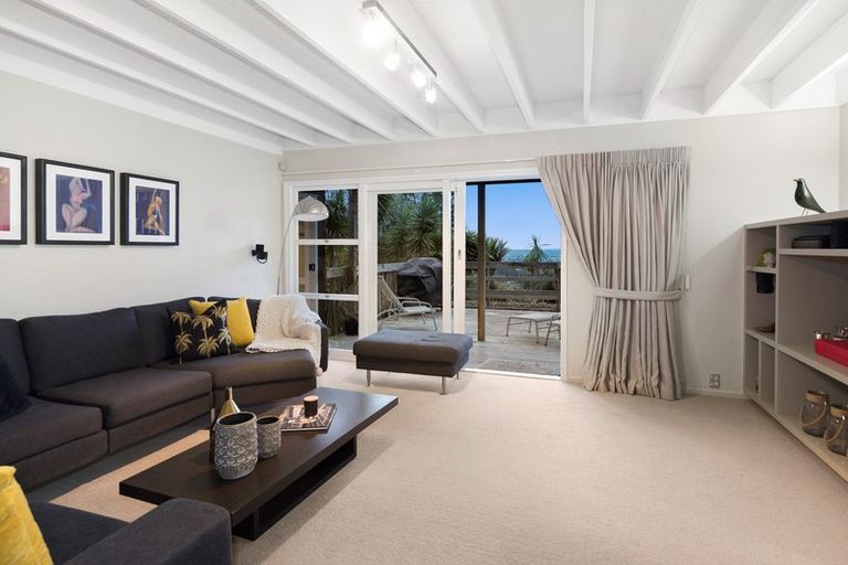 Photo of property in 67 Kohu Road, Titirangi, Auckland, 0604