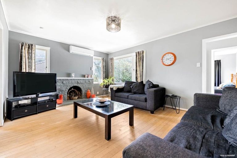 Photo of property in 27 Esperanto Road, Papatoetoe, Auckland, 2025