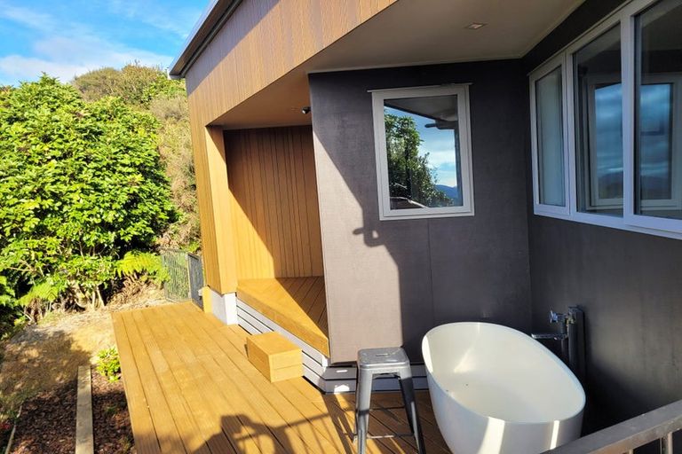 Photo of property in 47 Seymour Grove, Kingsley Heights, Upper Hutt, 5018