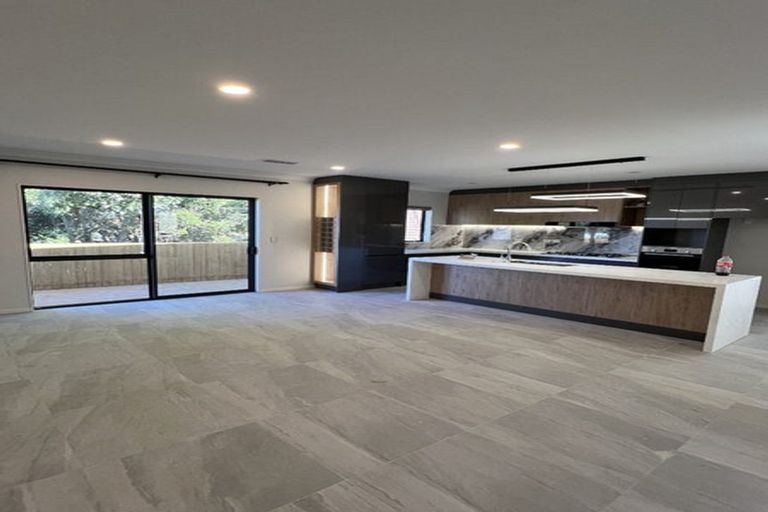 Photo of property in 35 Ksenia Drive, Flat Bush, Auckland, 2019