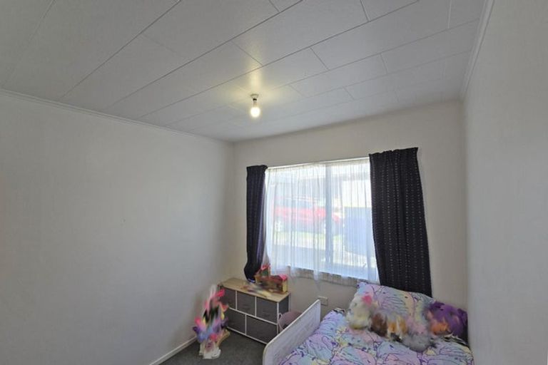 Photo of property in 58 Wynyard Crescent, Tamatea, Napier, 4112