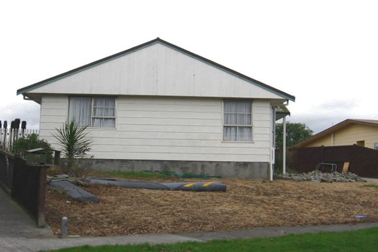 Photo of property in 58 Hillcrest Drive, Kelvin Grove, Palmerston North, 4414