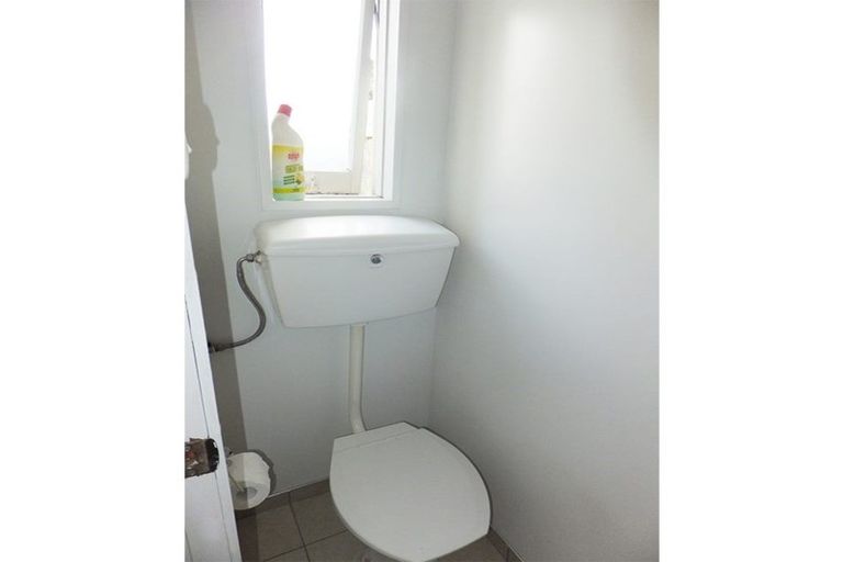 Photo of property in 8/23 Frederick Street, Waltham, Christchurch, 8011