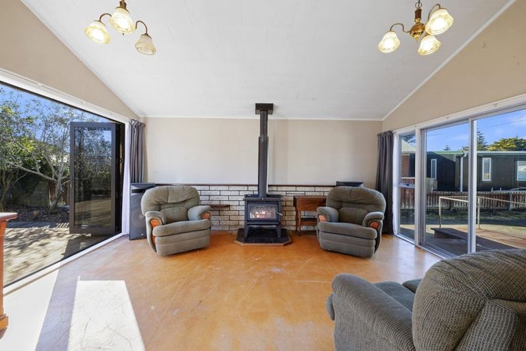 Photo of property in 11 Atkinson Street, Waitara, 4320