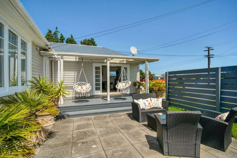 Photo of property in 161 Derby Street, Westport, 7825