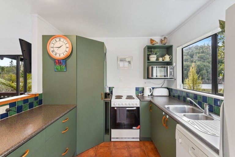 Photo of property in 33 State Highway 30, Lake Rotoma, Rotorua, 3074