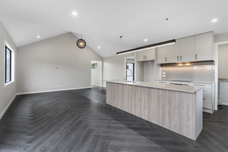 Photo of property in 10 Te Puke Te Ao Way, Otaki, 5512