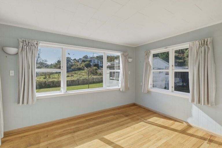 Photo of property in 9 Rangatira Road, Hunterville, 4730