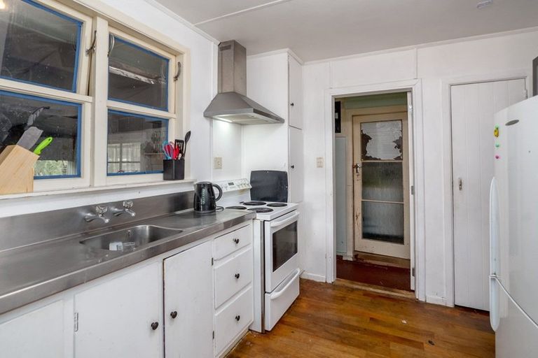 Photo of property in 97 Cameron Crescent, Masterton, 5810