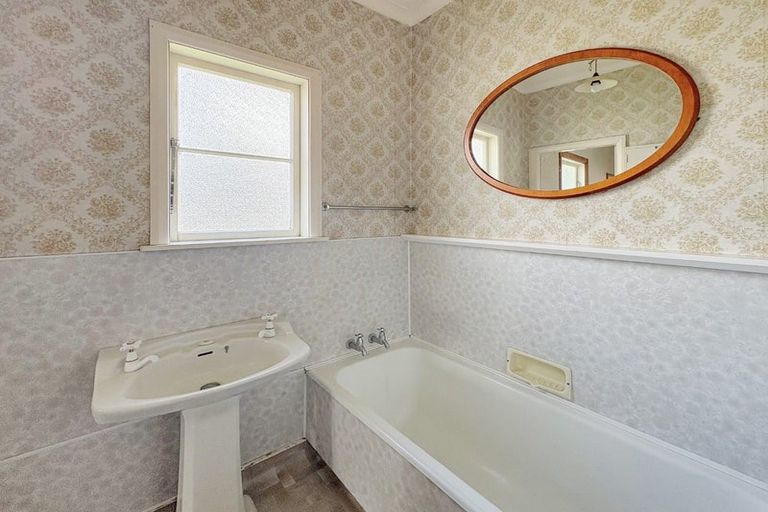 Photo of property in 15 Chester Street, Waverley, 4510