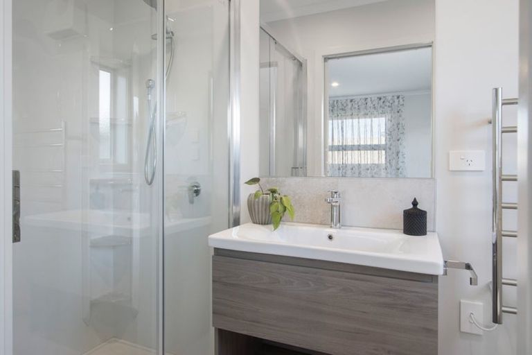 Photo of property in 13 Eastbank Drive, Katikati, 3129