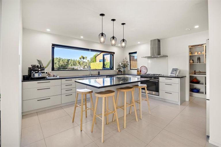 Photo of property in 883 Peak Road, Helensville, 0875