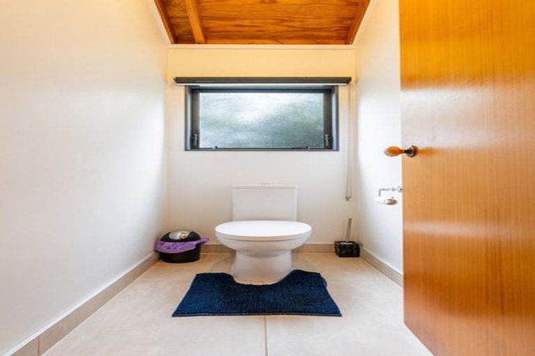 Photo of property in 5 Pukanui Avenue, Totara Park, 2019