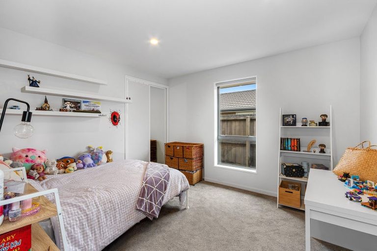 Photo of property in 5 Davaar Crescent, Broomfield, Christchurch, 8042