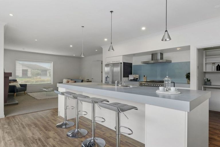 Photo of property in 23 Foresters Crescent, Parklands, Christchurch, 8083