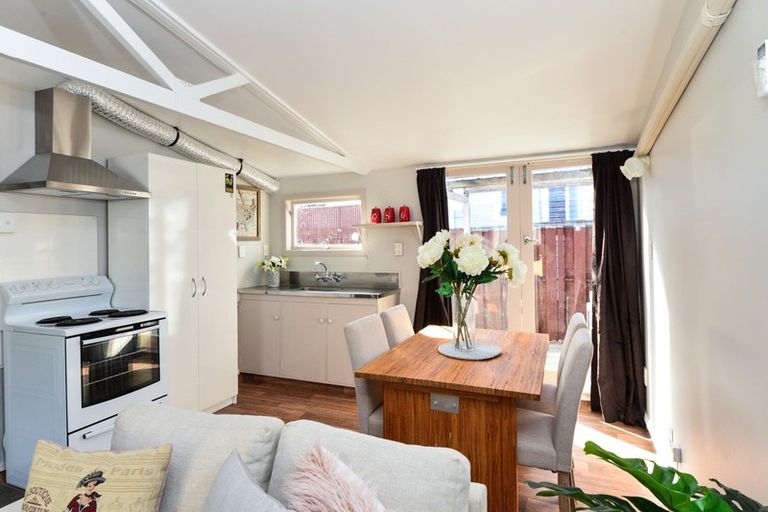 Photo of property in 217 Fox Street, Hamilton East, Hamilton, 3216