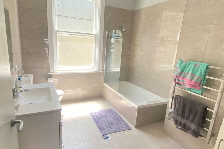 Photo of property in 4 Moxham Avenue, Hataitai, Wellington, 6021